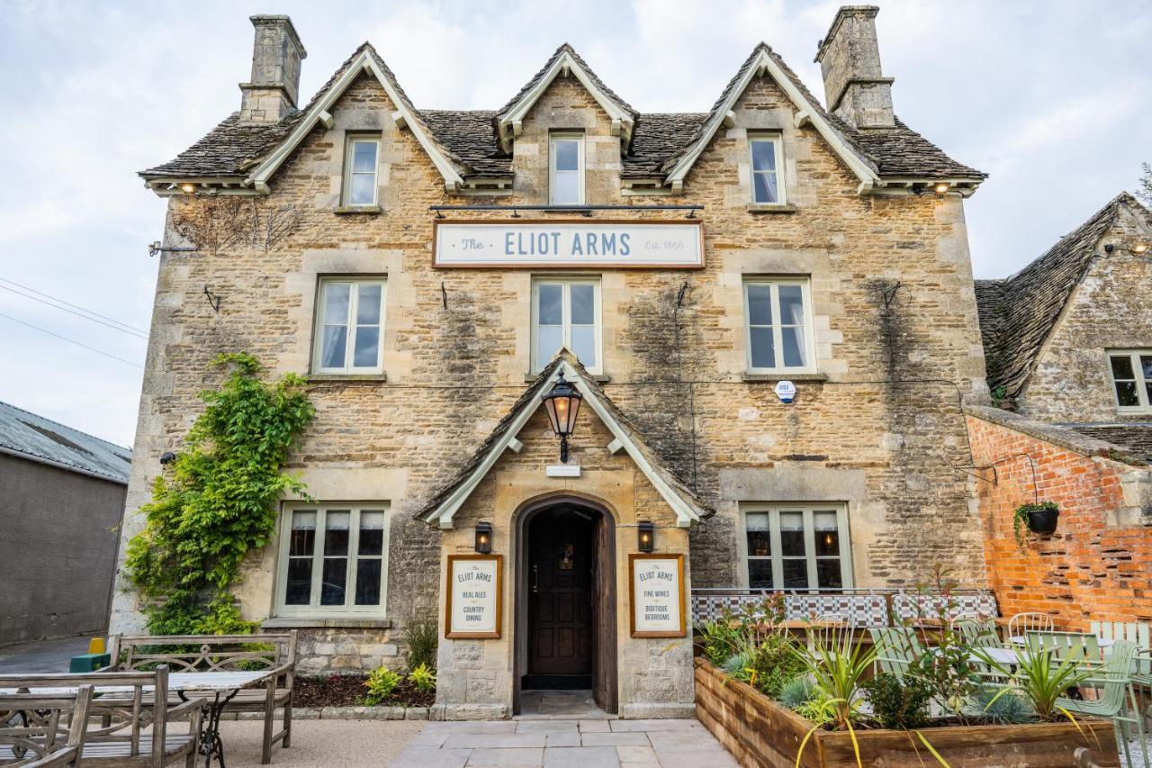 Eliot Arms Hotel Cirencester Exterior photo